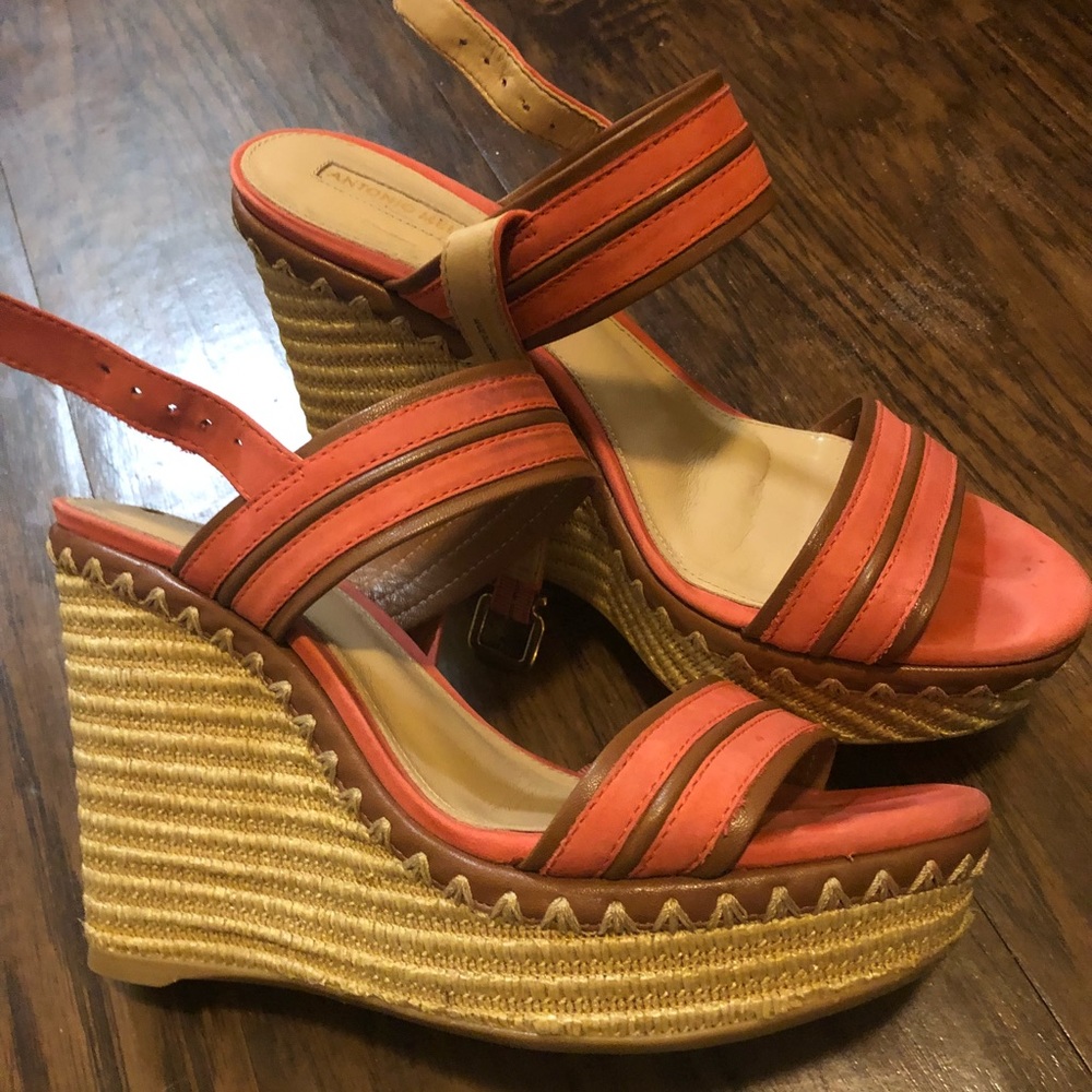 Antonio melani wedge